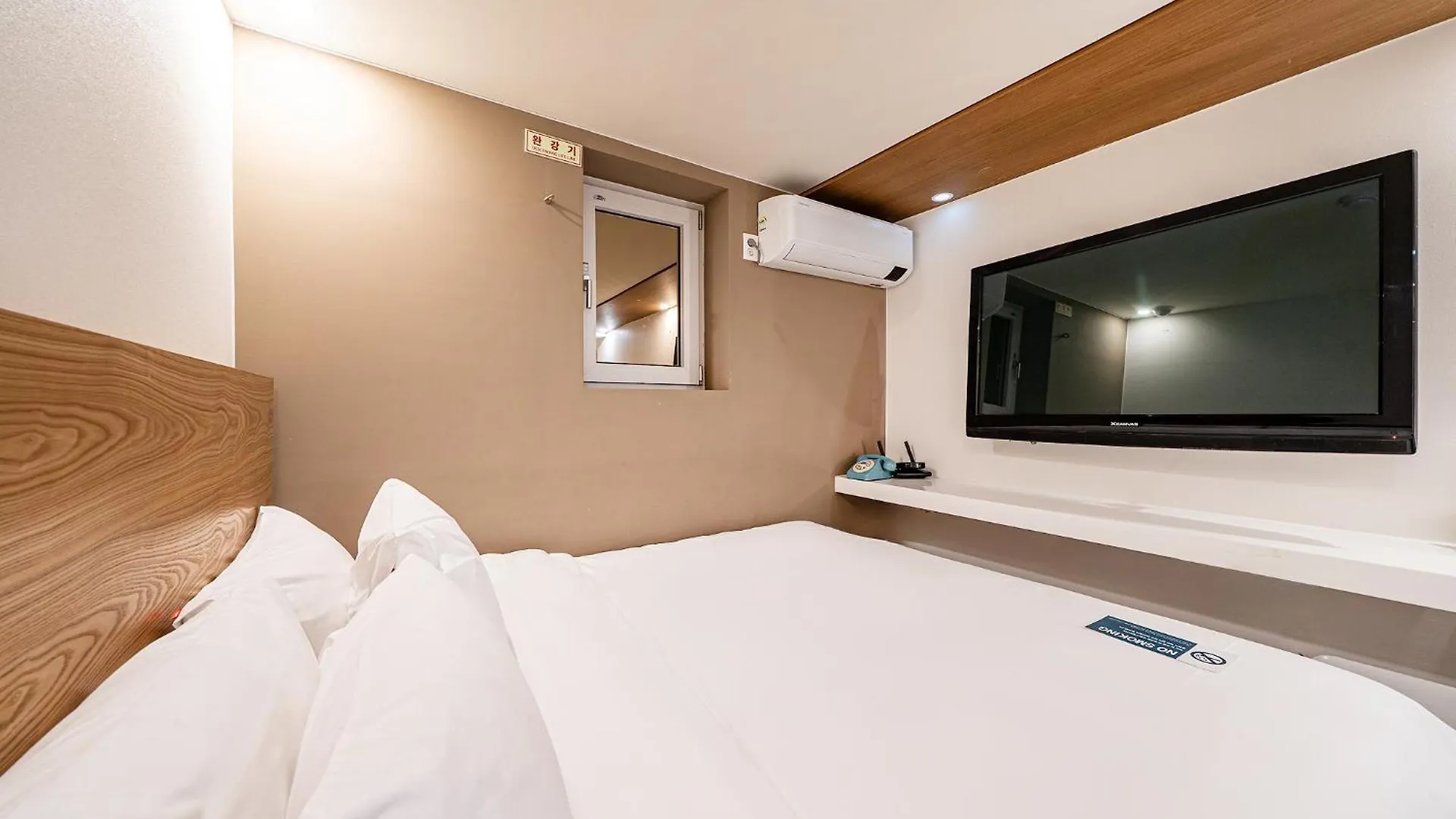 Simplestay Hotel In Jongno Seoul