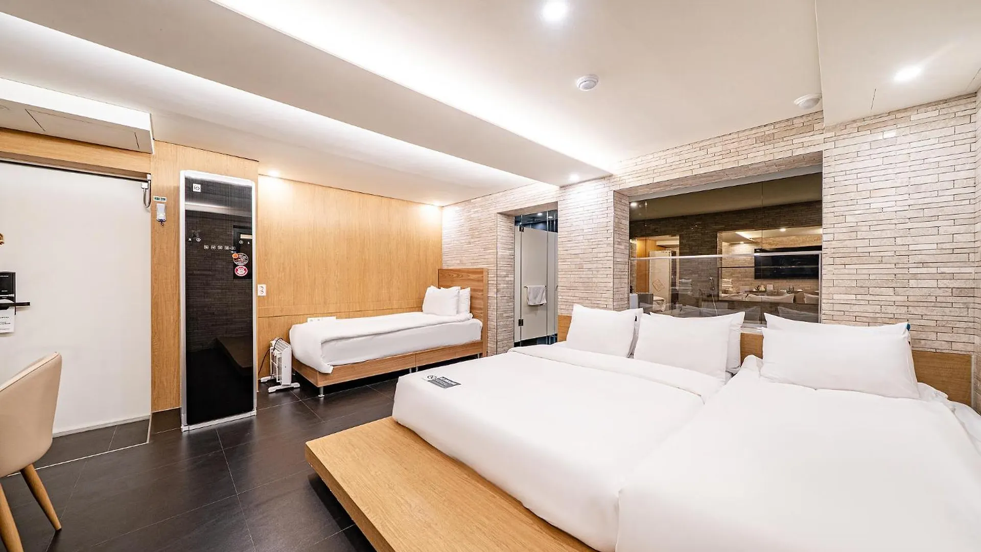 Simplestay Hotel In Jongno Seoul