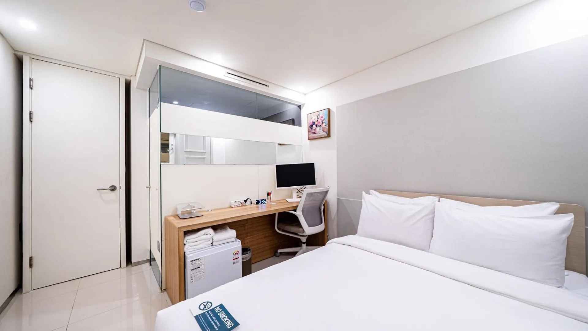 Simplestay Hotel In Jongno Seoul