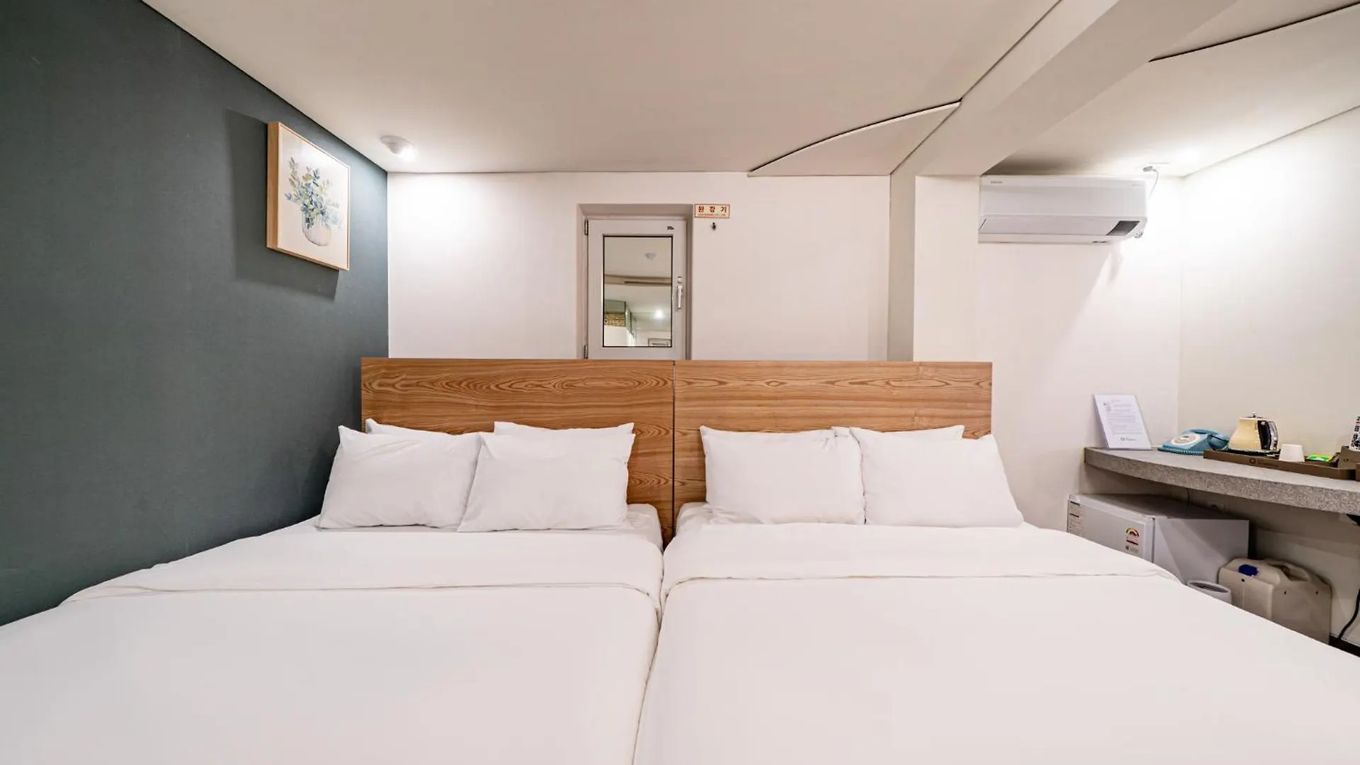 Simplestay Hotel In Jongno Seoul South Korea