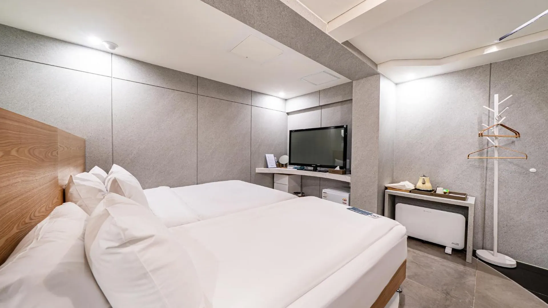 Simplestay Hotel In Jongno Seoul