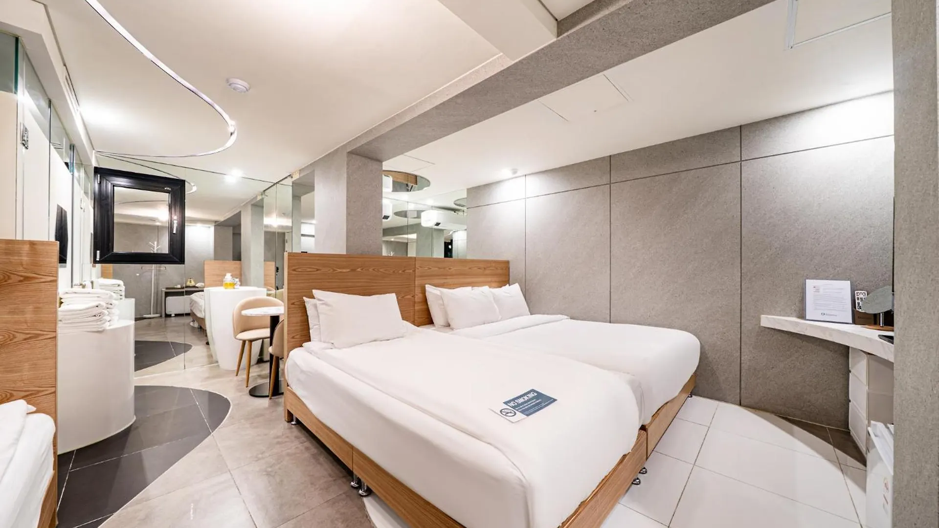 Simplestay Hotel In Jongno Seoul
