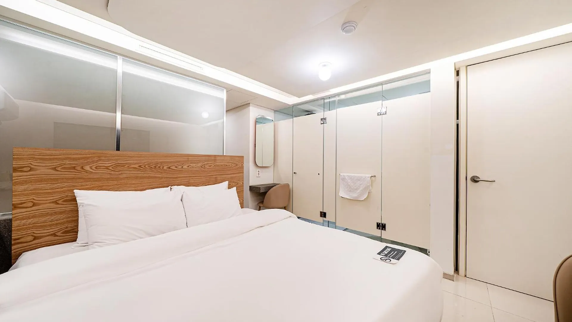 Simplestay Hotel In Jongno Seoul